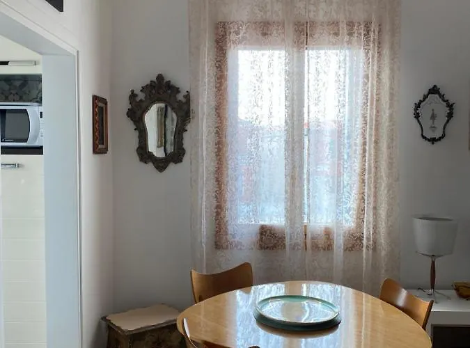 The View Apartment, Island Appartement