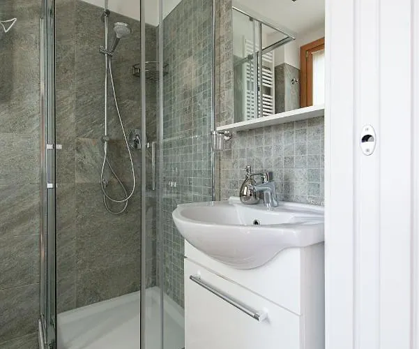 Apartment The View Apartment, Island *